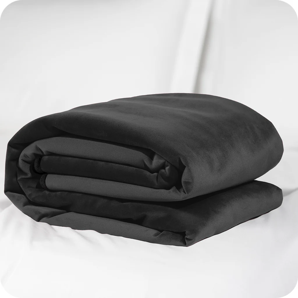 Fascinator Throw King in Black - Image 5